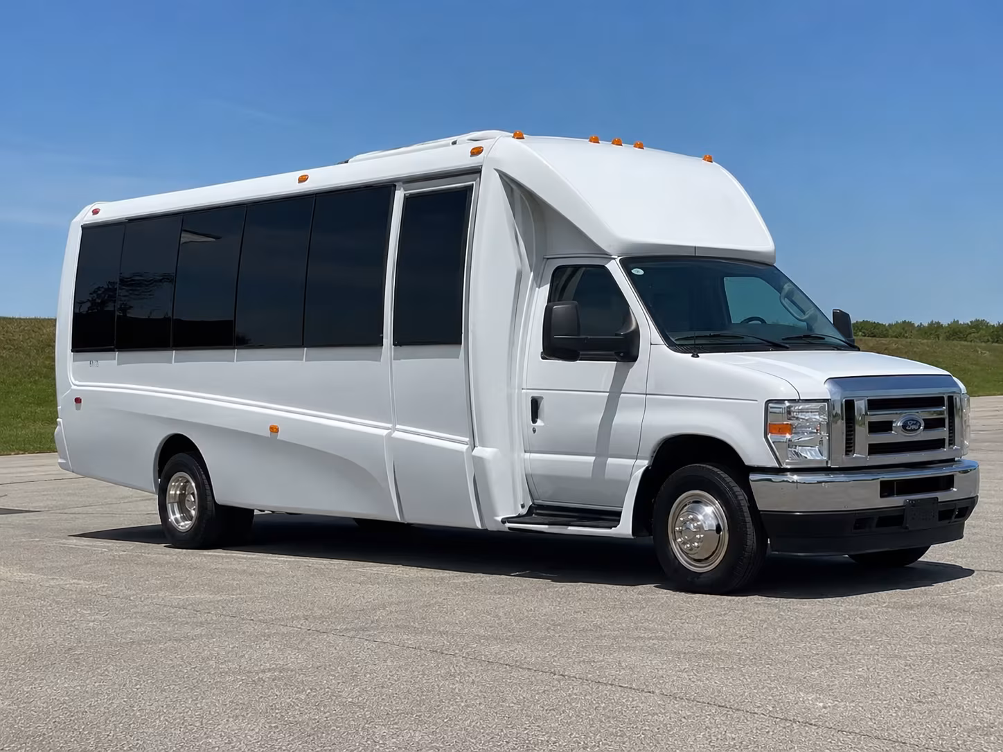 take a party bus to new jersey wine country across the goethals bridge